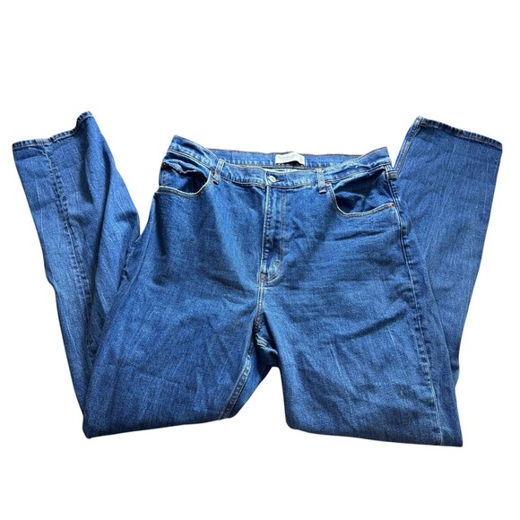 Abercrombie & Fitch The 90s Straight Ultra High Rise Jeans Women's Size 33/16 - Picture 1 of 10